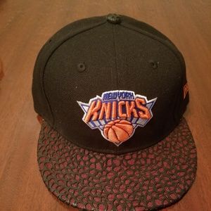 NY Knicks hat